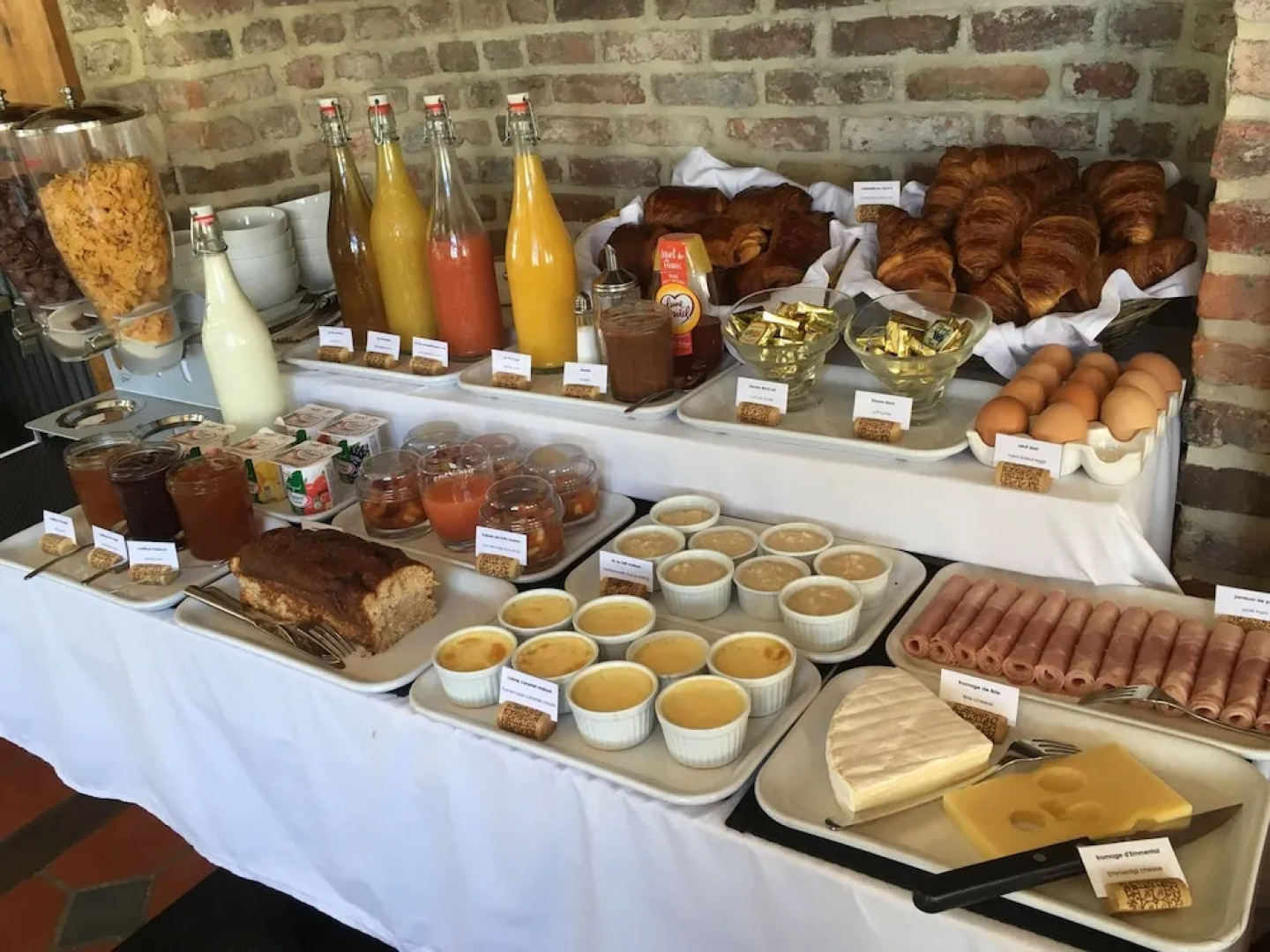 Hotel Aux Temps d'Em