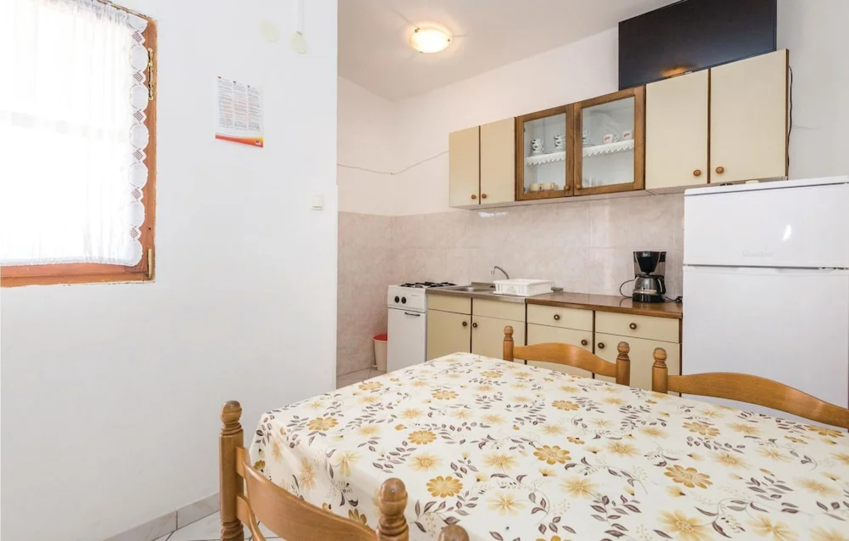 Awesome Home in Zubovici With Wifi and 2 Bedrooms