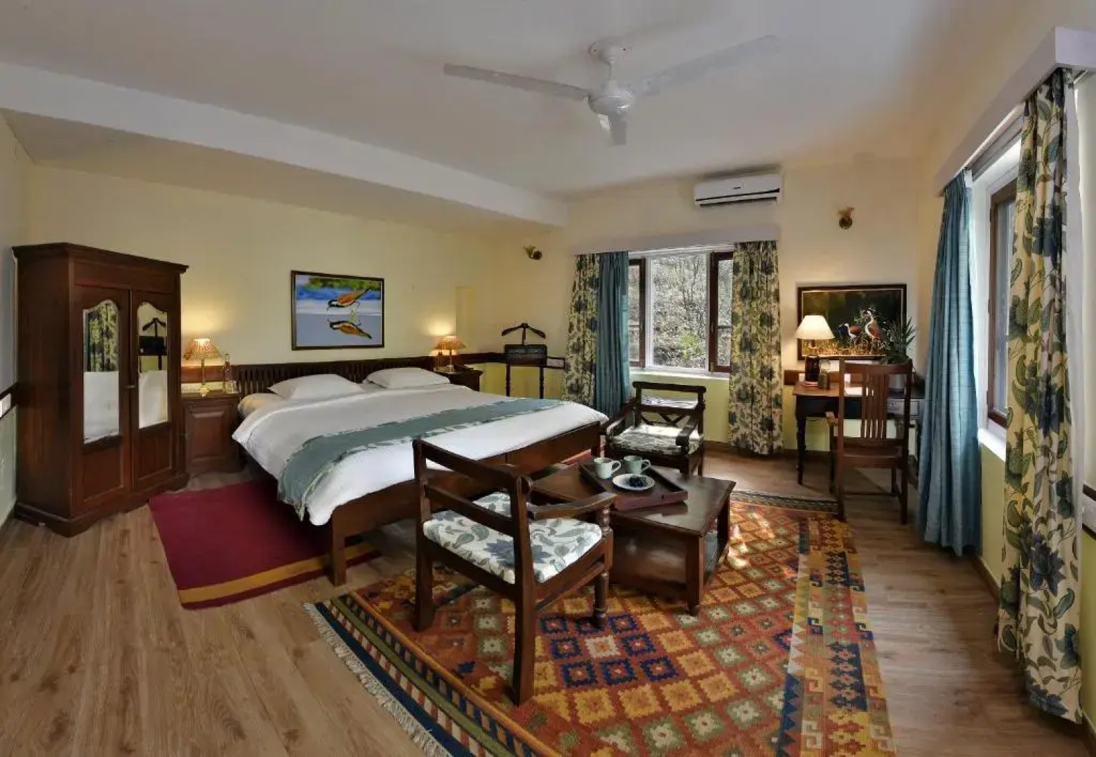 Neemrana's Glasshouse on The Ganges