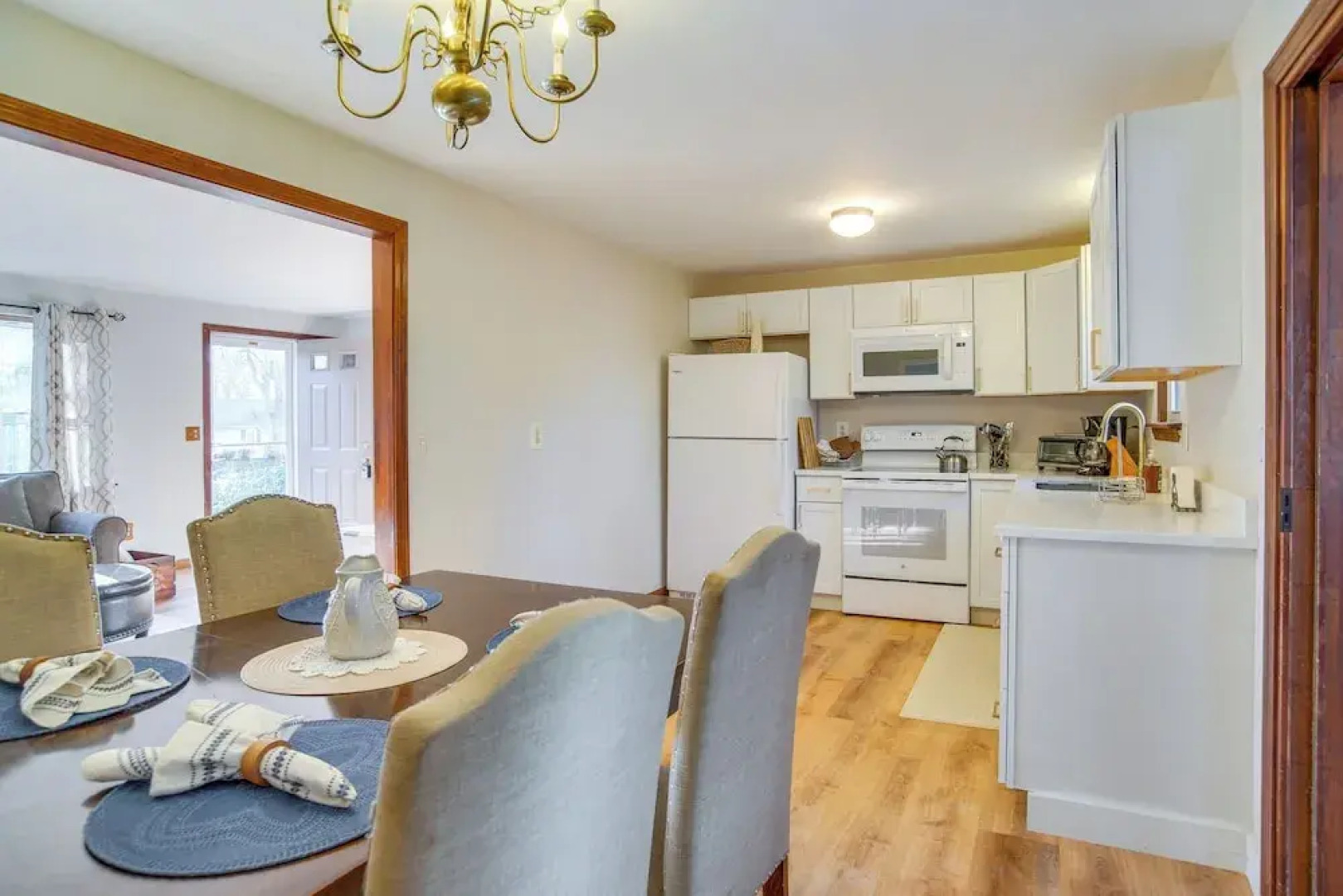 2 Mi to Covells Beach: Centerville Home w/ Deck