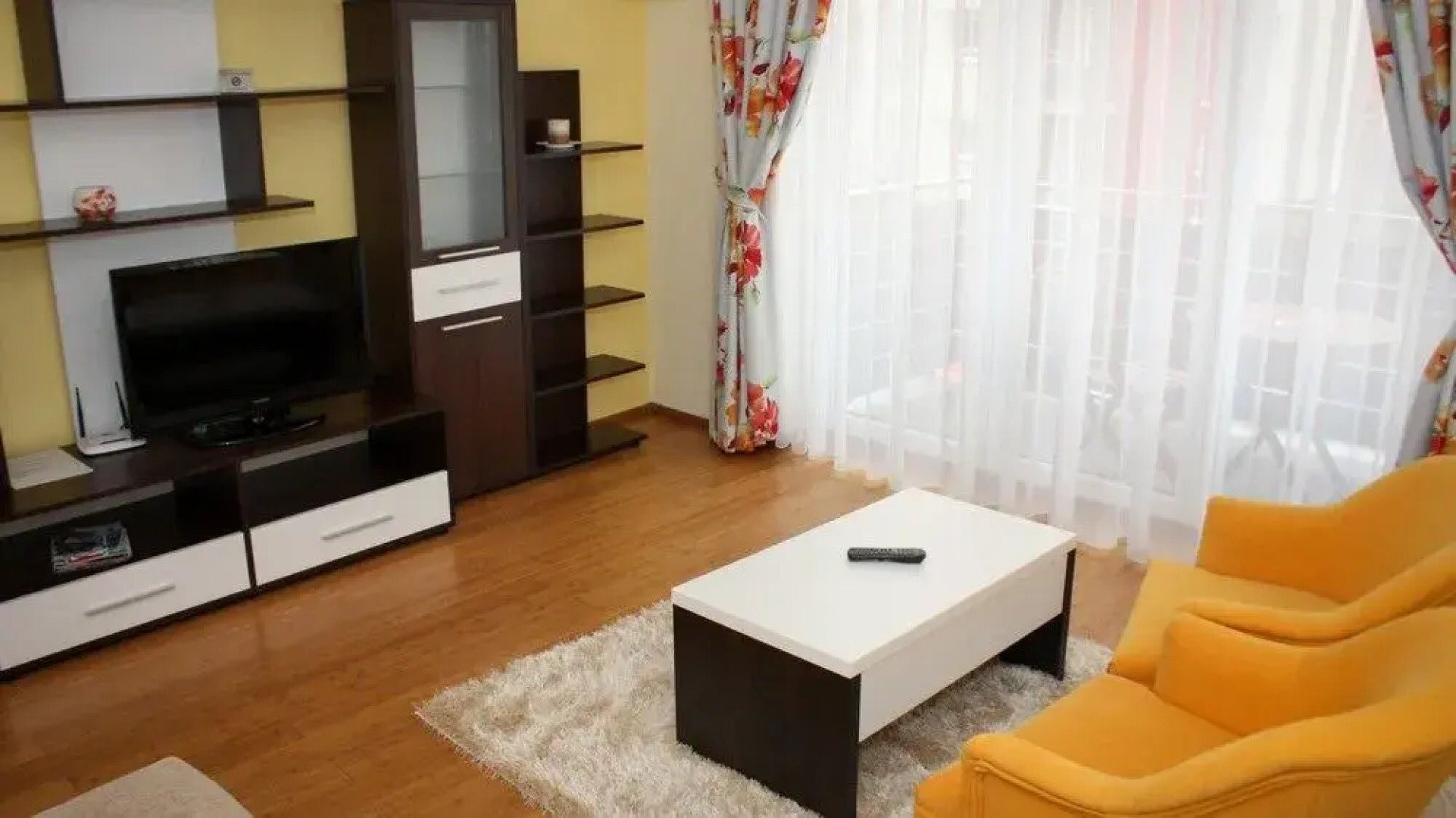 Brasov Holiday Apartments Seasons
