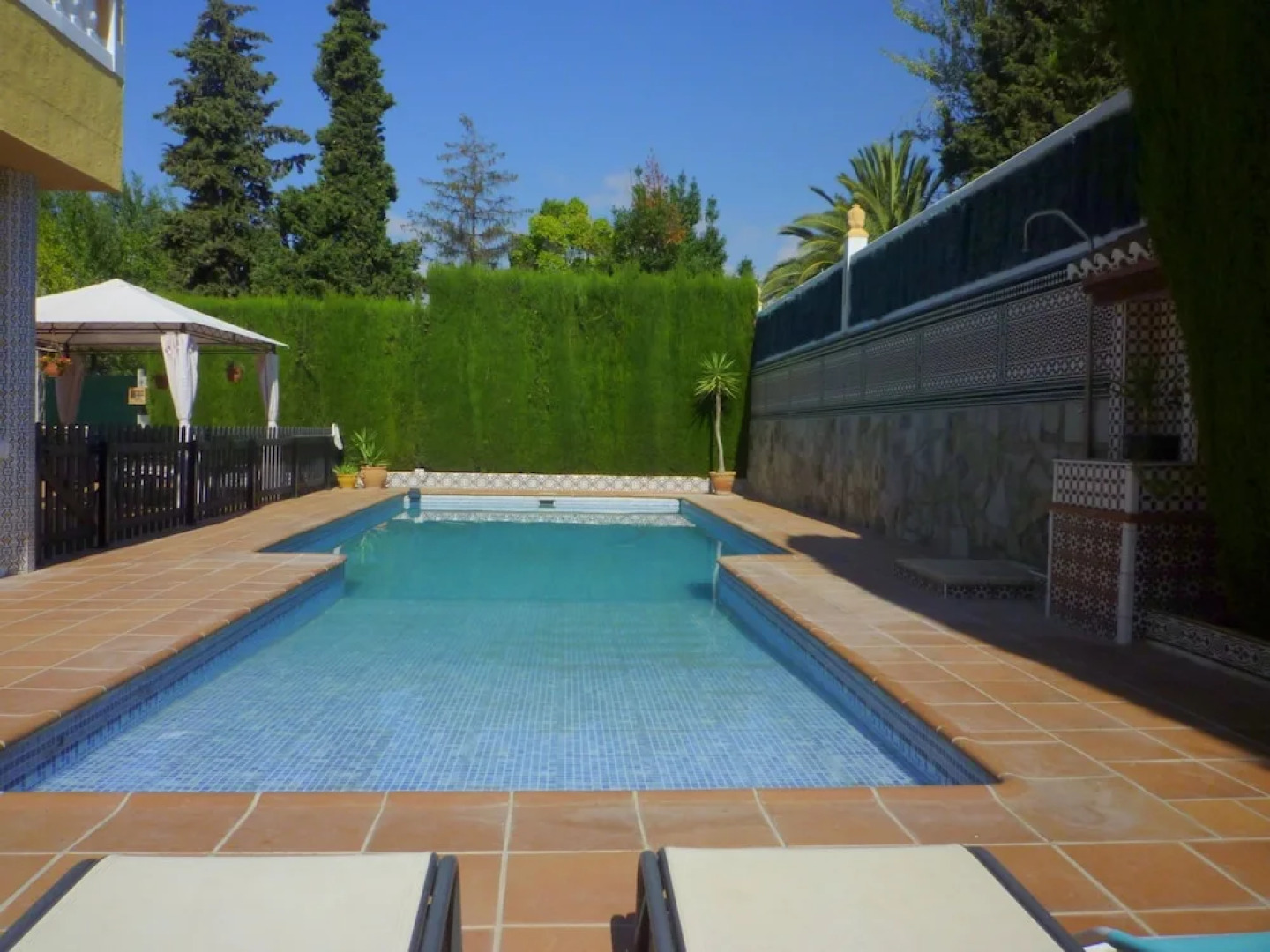 Modern Holiday Home in El Puntal With Swimming Pool