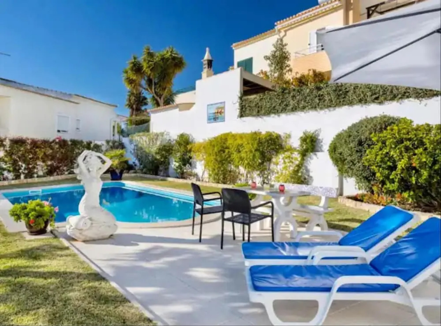 Villa Glamour by Portucasa