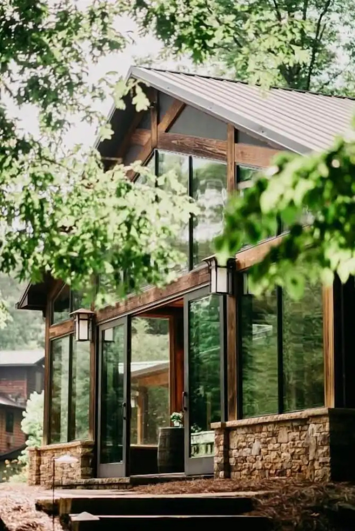 Sylvan Valley Lodge & Cellars