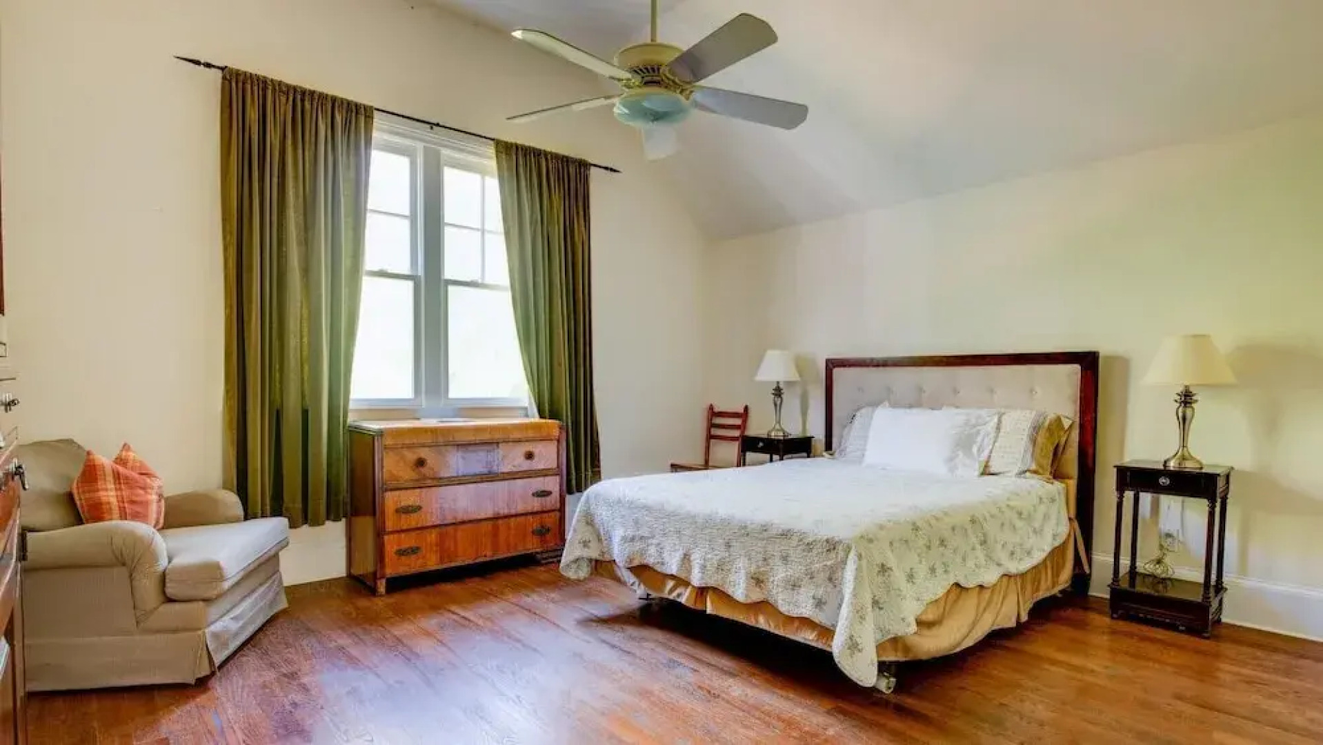 Traditional East Hampton Estate