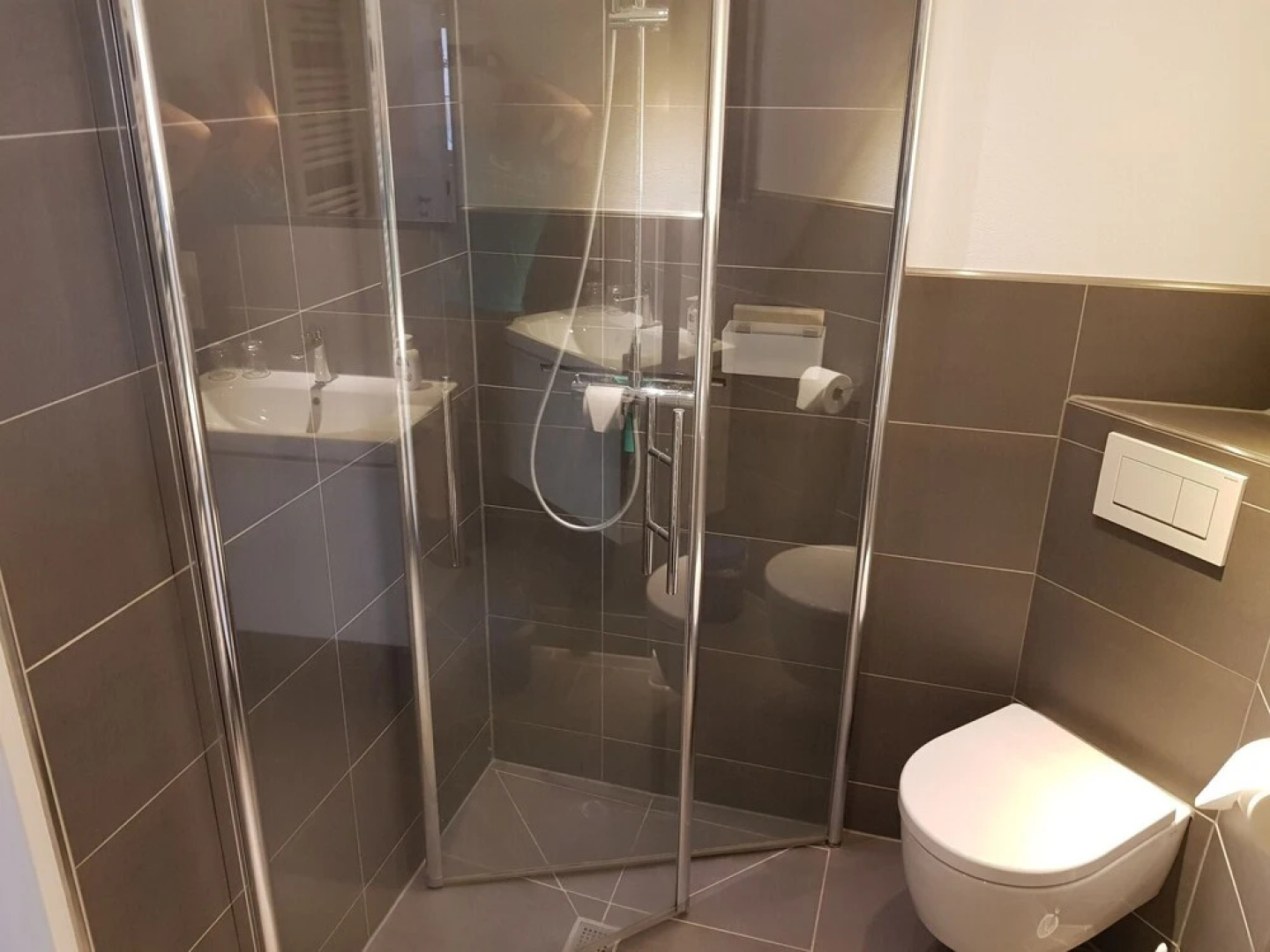 Comfortable Apartment With Balcony, you Can't sit Closer to the Moeselriver