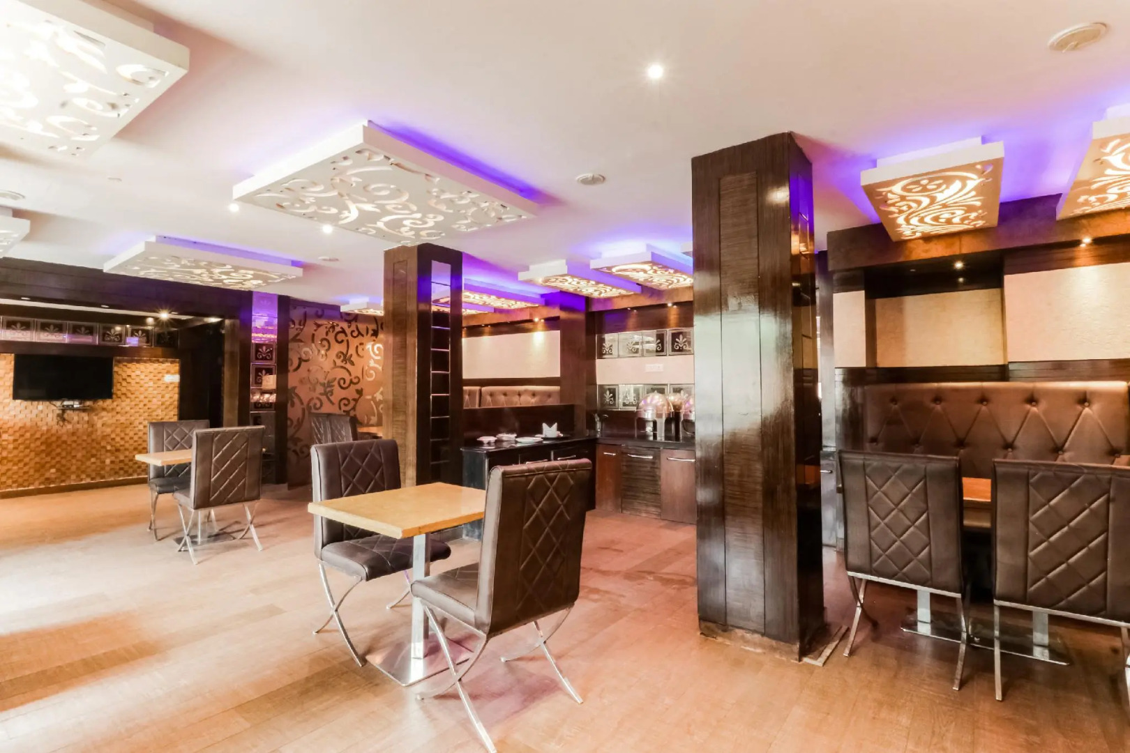 Capital O 49194 Hotel Sungreen