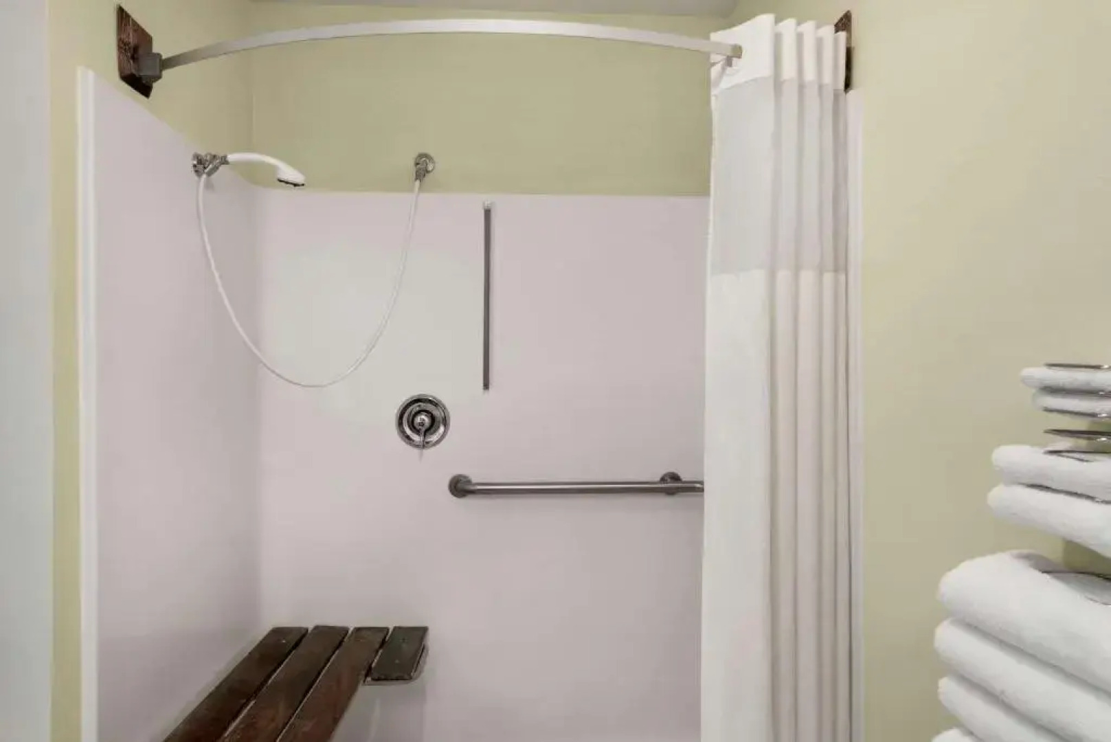 Days Inn Eagle River