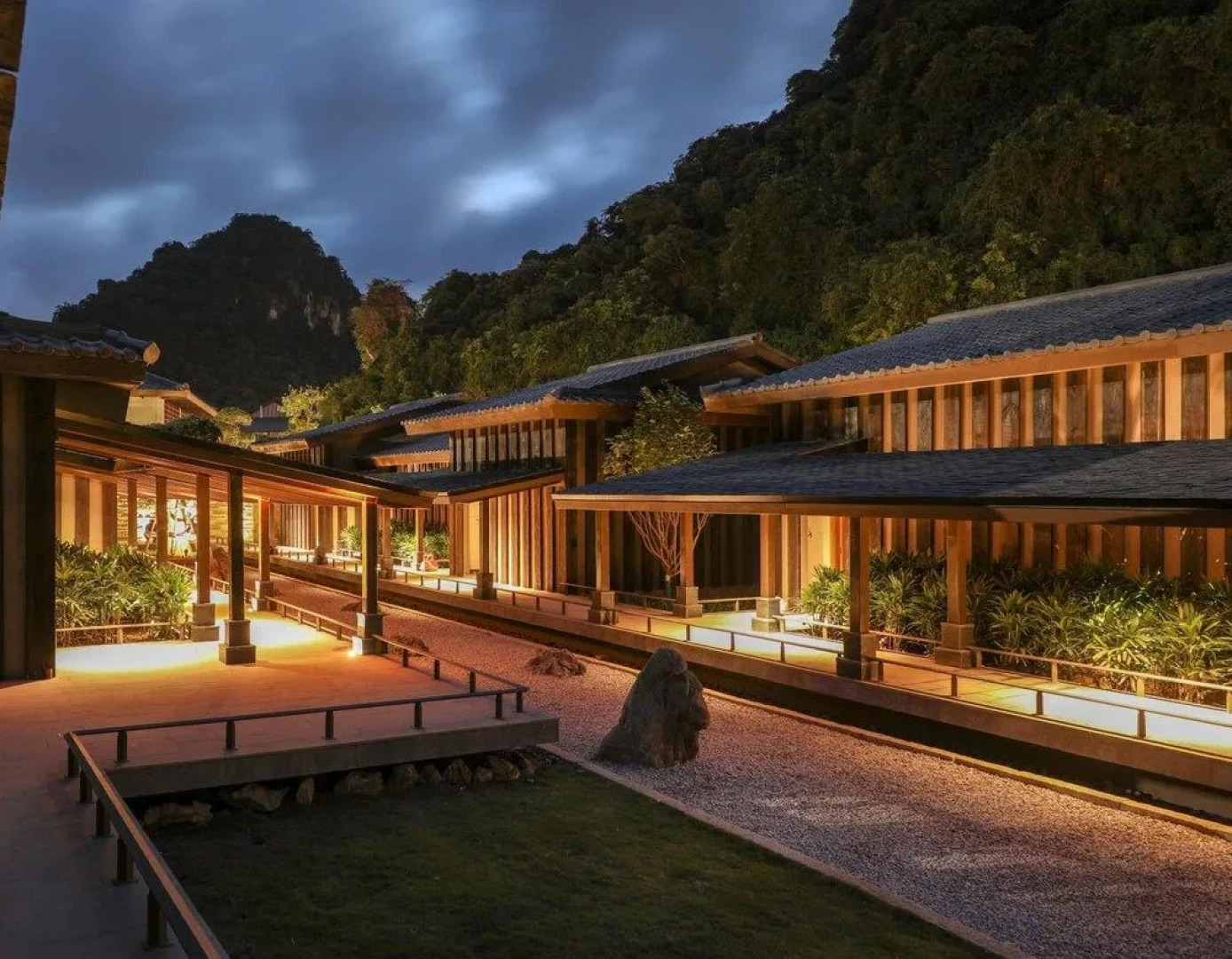 Yoko Onsen Quang Hanh