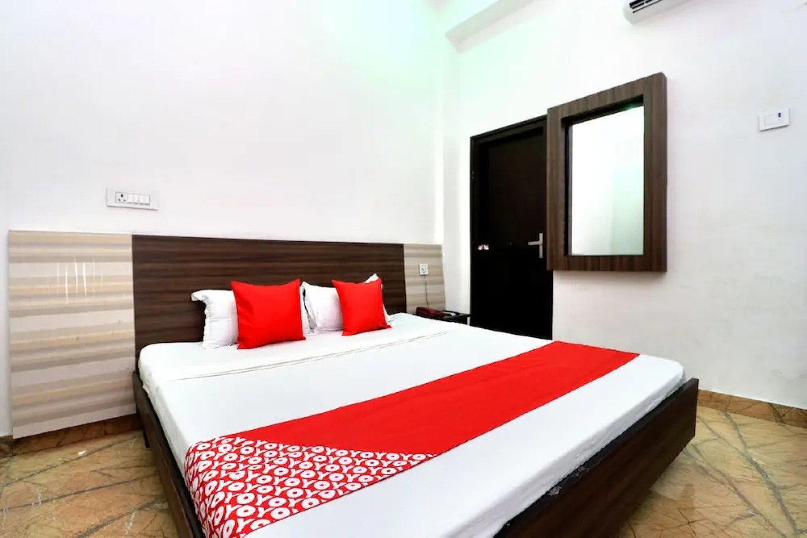 Hotel Sunview by OYO Rooms