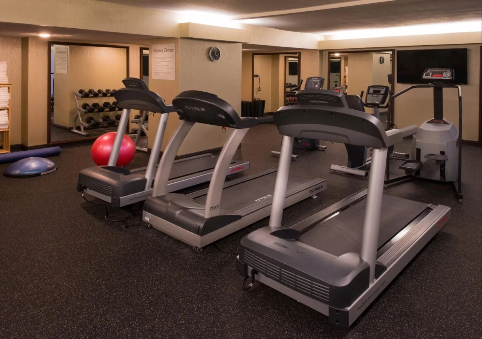 Отель The Arch Convention Hotel