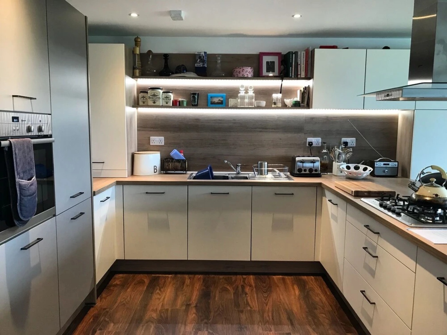 Beach view at Seaayrhomes