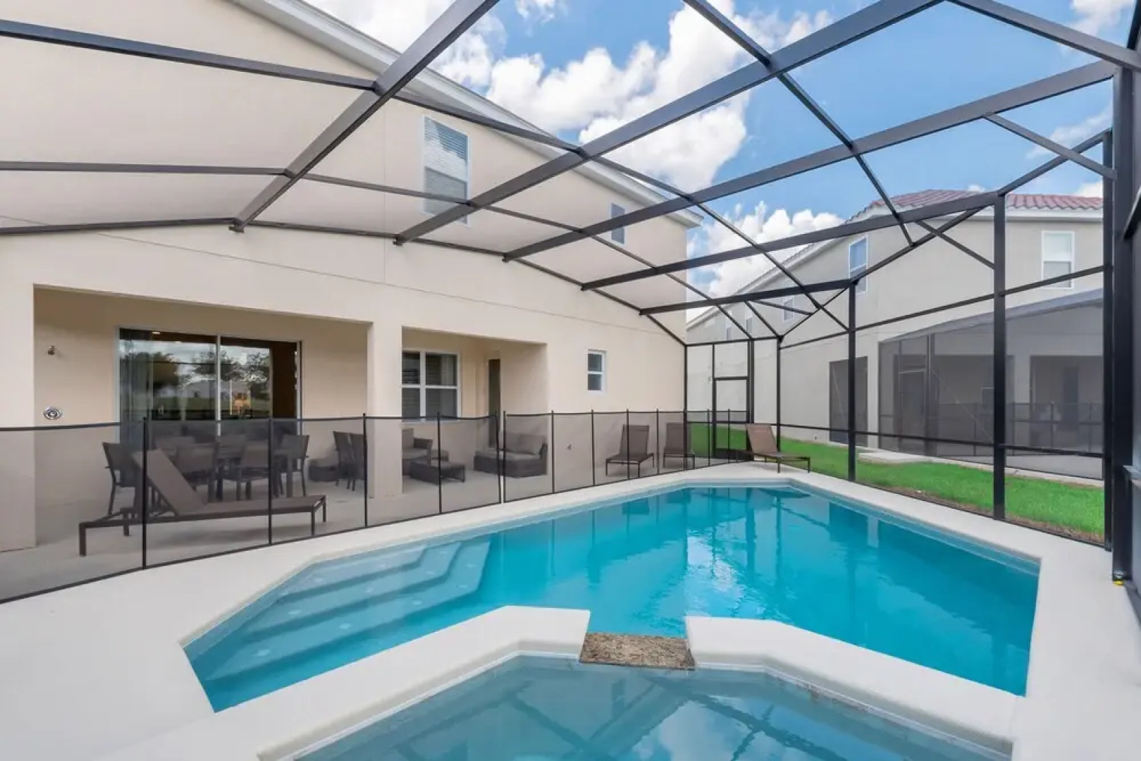 Oakgrain Villa Solterra