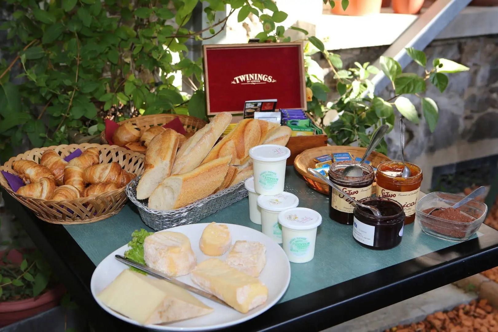 Aux Pierres Magiques