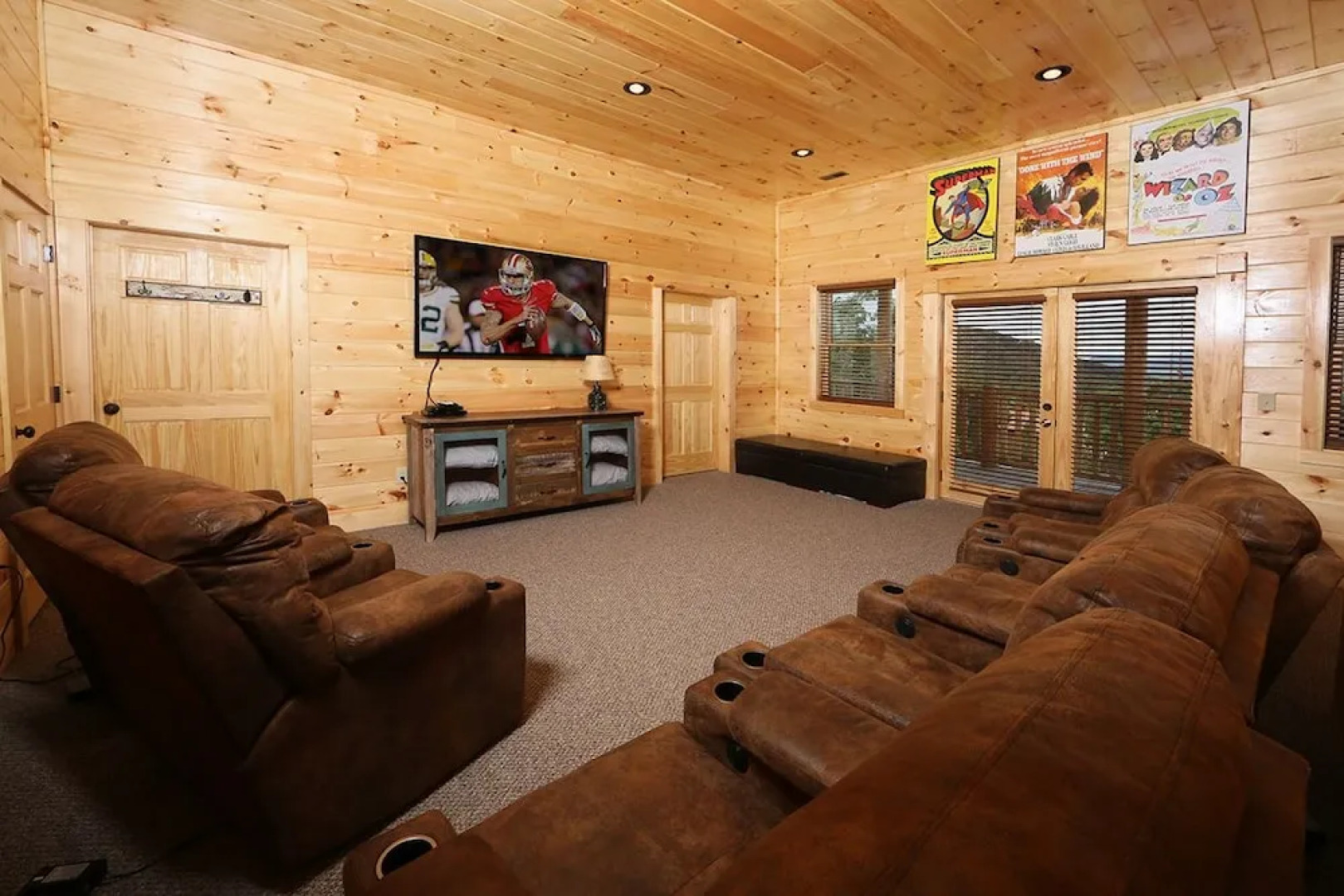 Picture Perfect 7 Br cabin by RedAwning