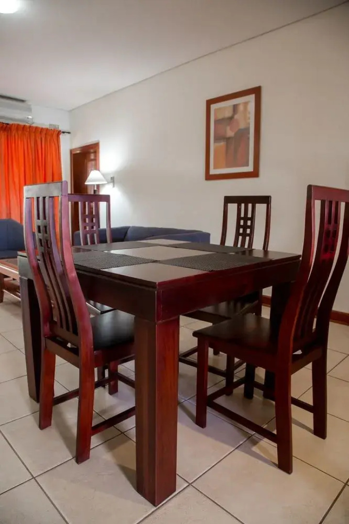 Cresta Golfview Hotel