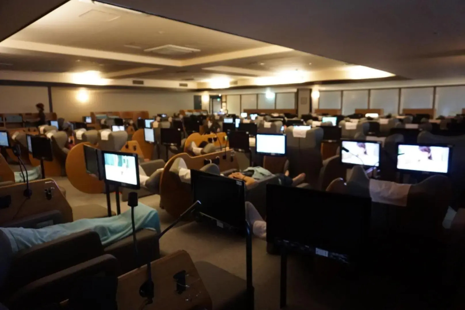 Yokohama Minamimirai Manyo-Club