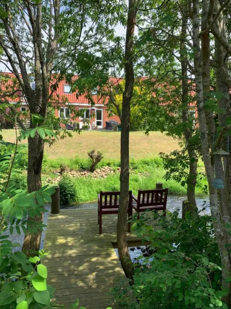 Selvbetjent lejlighed i centrum ved åen