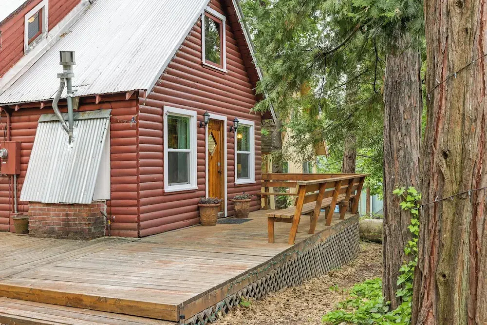 Fire Pit, Deck & Grill: Cozy Twain Harte Cabin!
