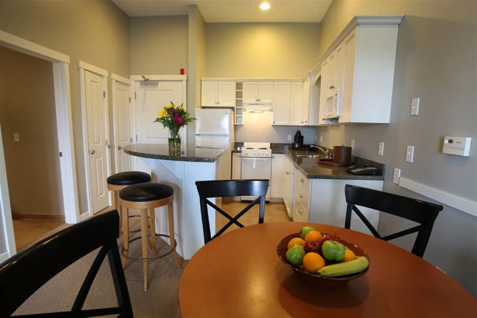 Rivertide Suites Hotel