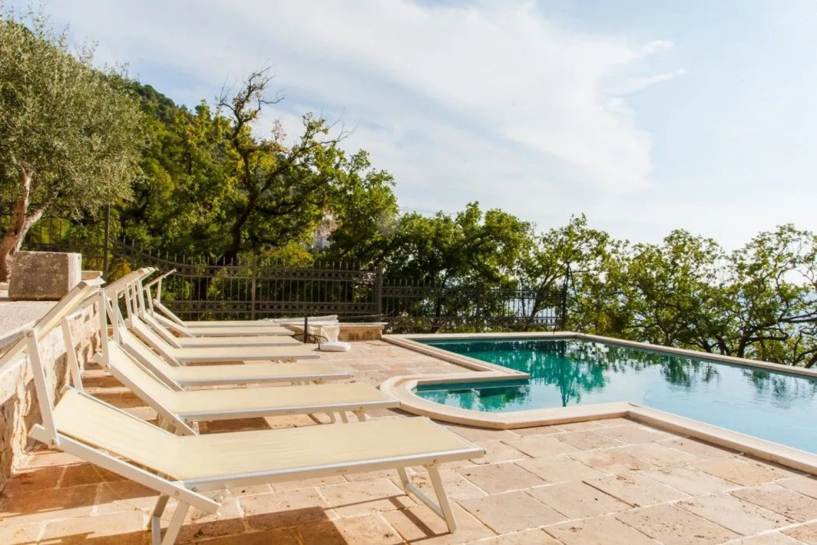 Pietra Mare Apartments