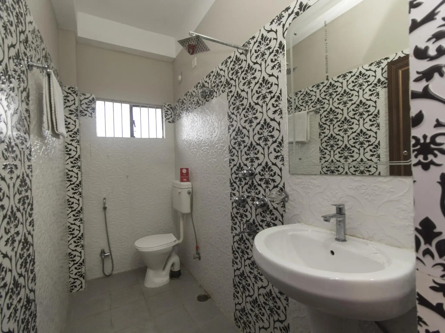 OYO 15636 Mountain Green