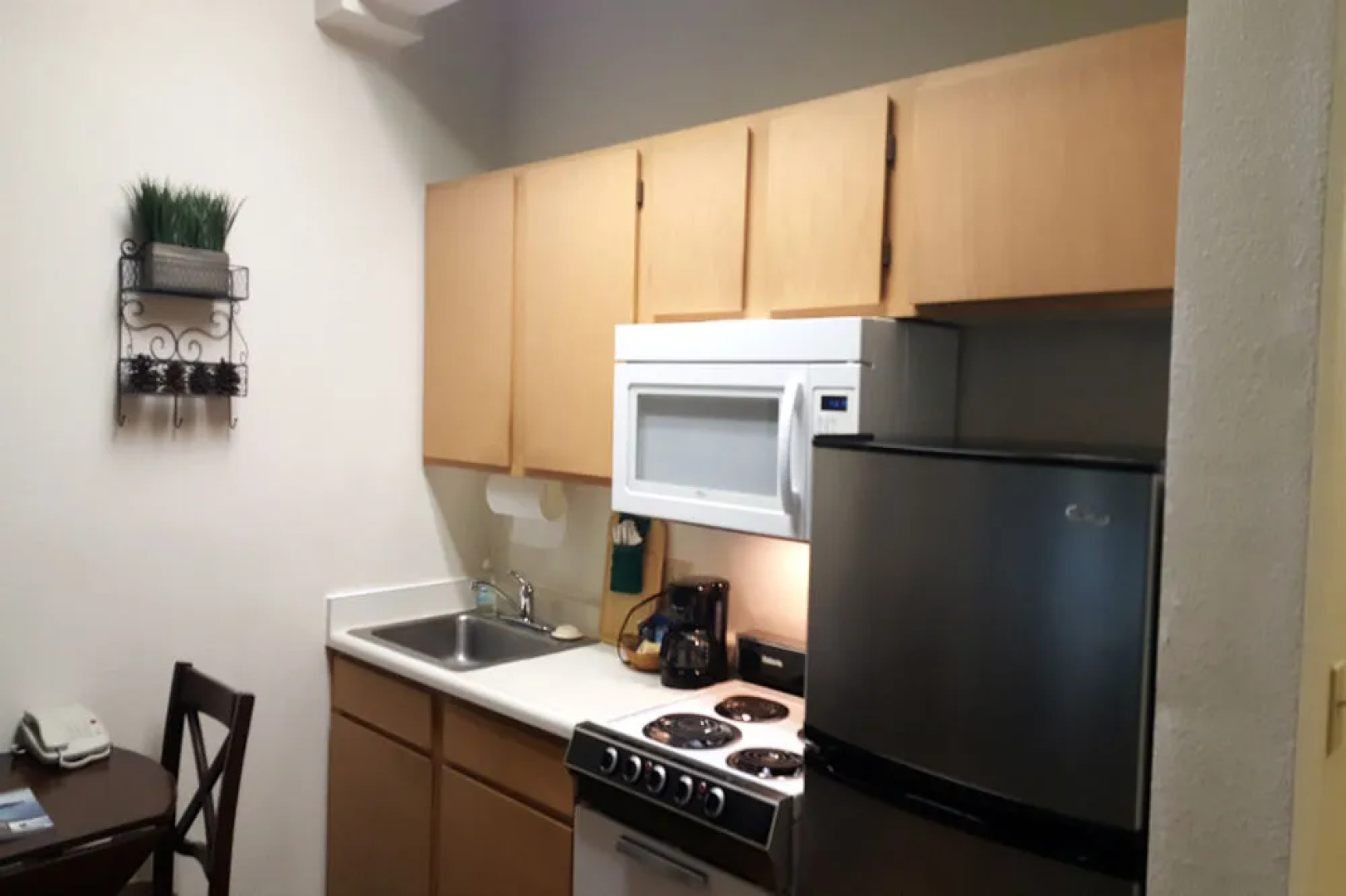 Totem Hotel and Suites