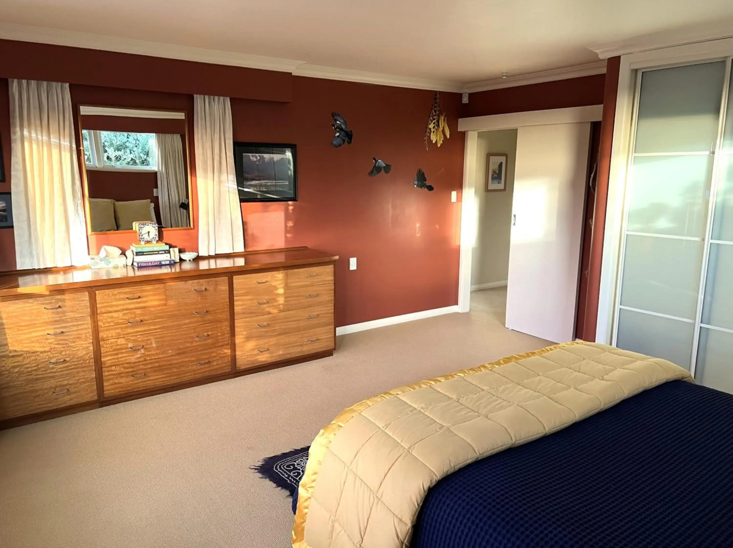 Tranquility Base - Waikanae Beach Holiday Home