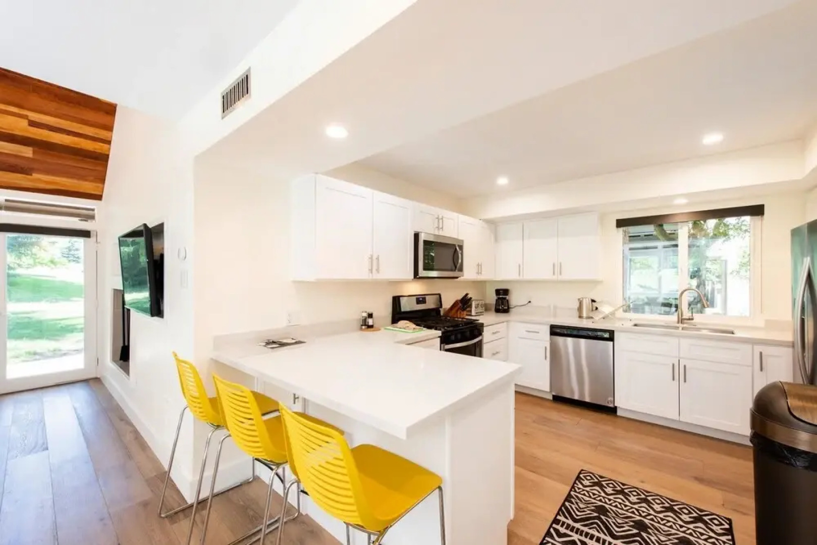 Pay Day by Identity Properties