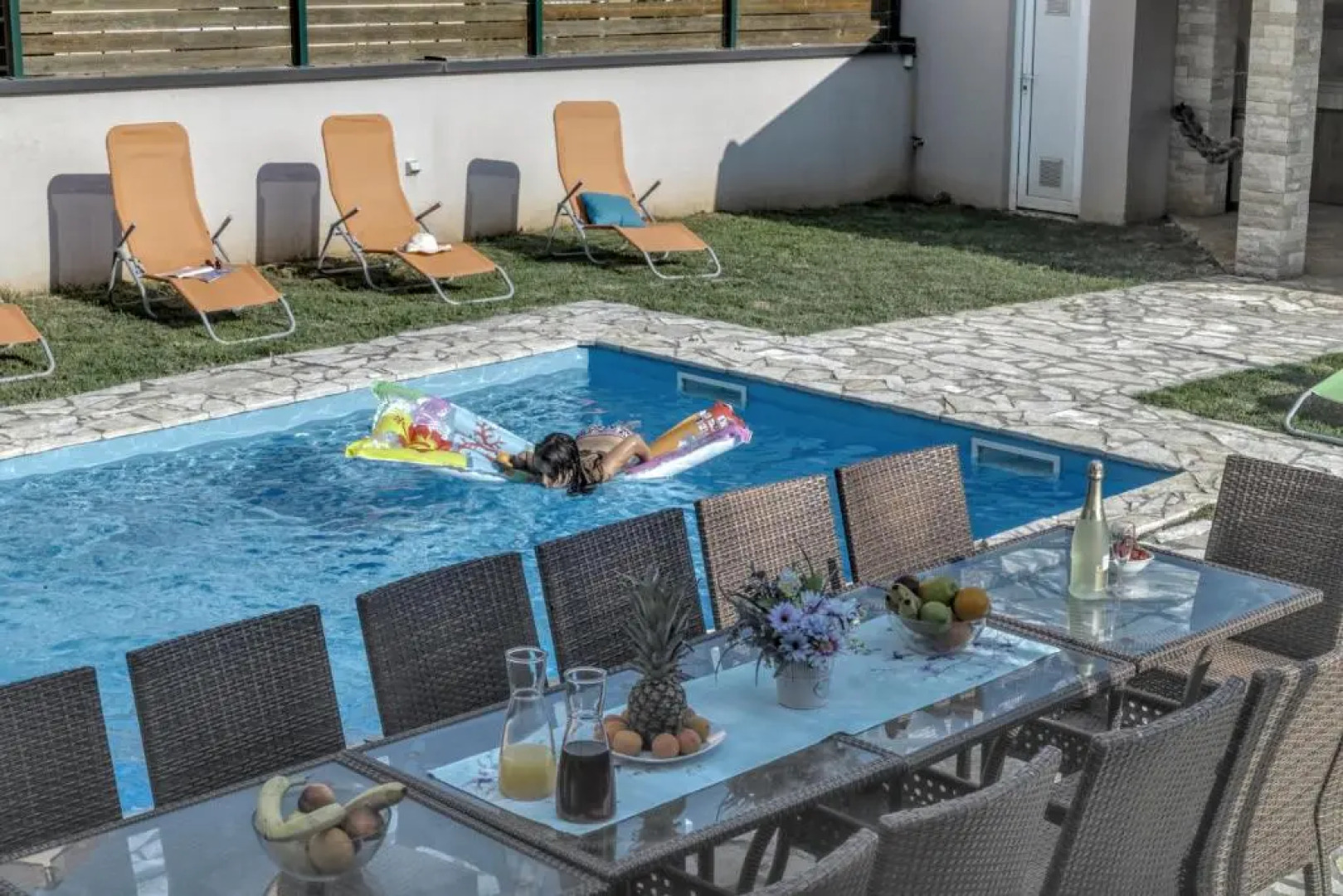 Villa GRACIA - big house with pool, bbq, playground & table tennis, game room with billiards & table football, Pula, Istria