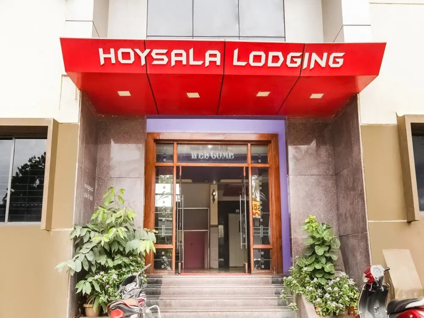 SPOT ON 60208 Hotel Ashoka Deluxe Lodging And Restaurant