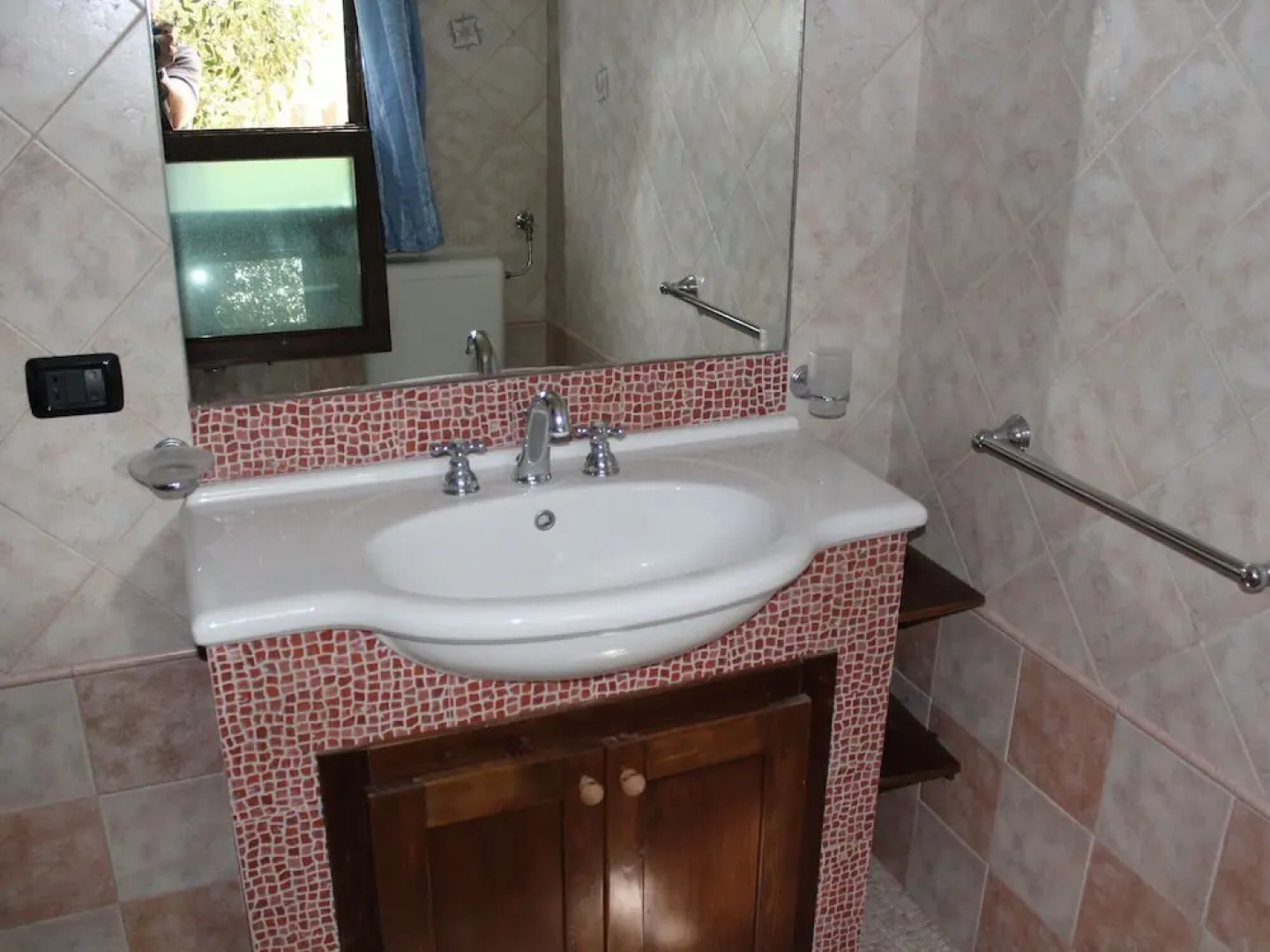 Secluded Holiday Home in Matino With Swimming Pool