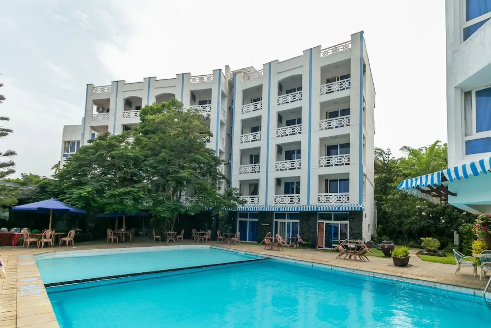 Sunrise Resort Apartments & Spa