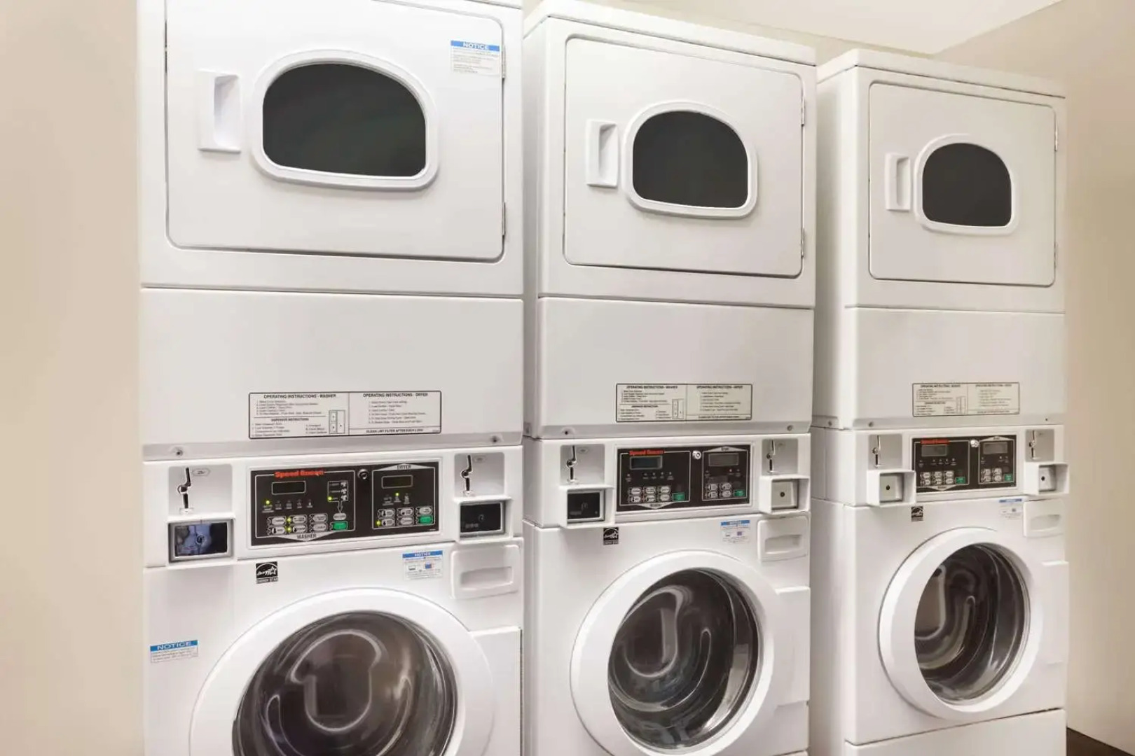 Travelodge Orange County Airport  Costa Mesa