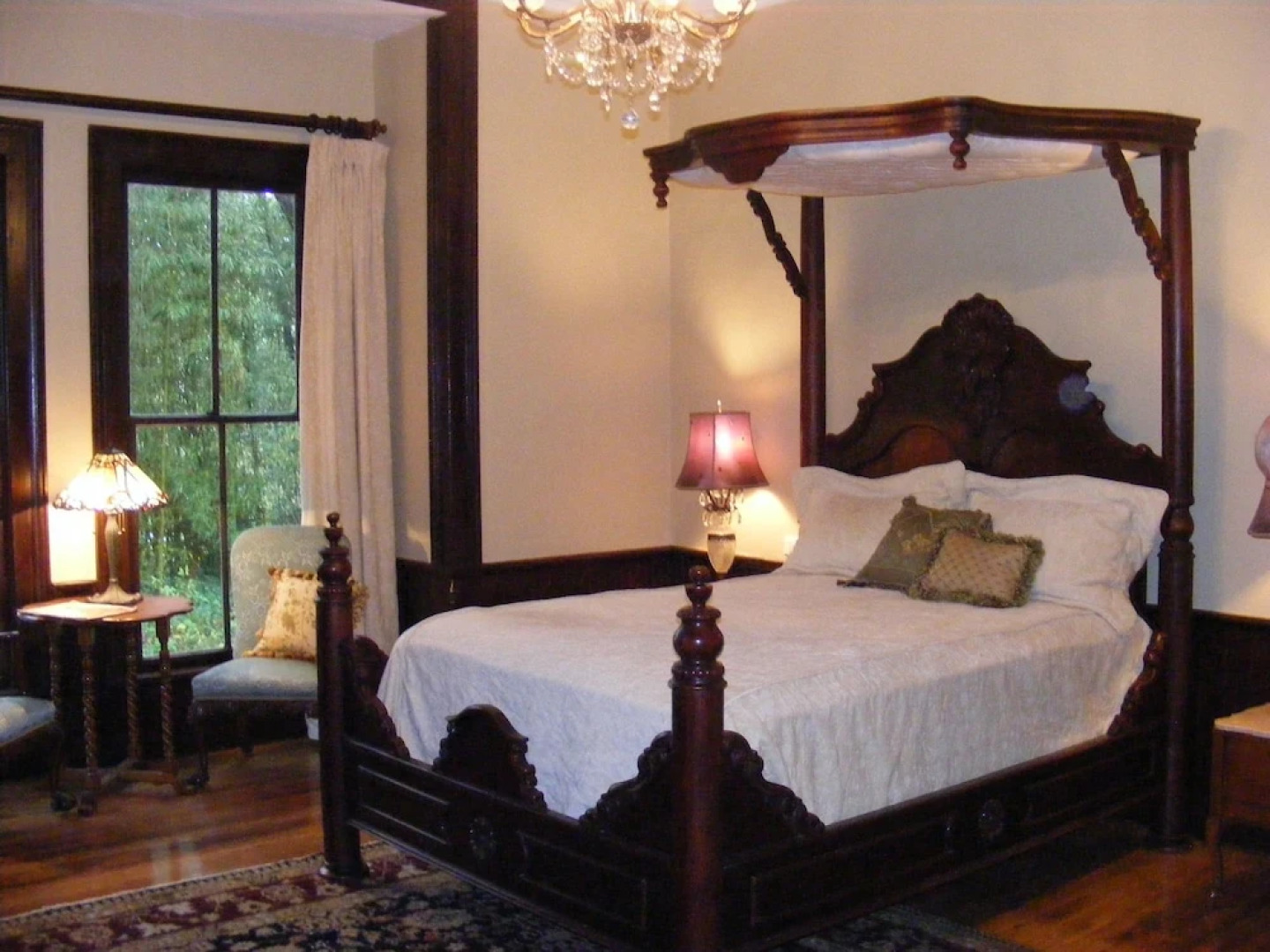 Adair Manor Bed& Breakfast
