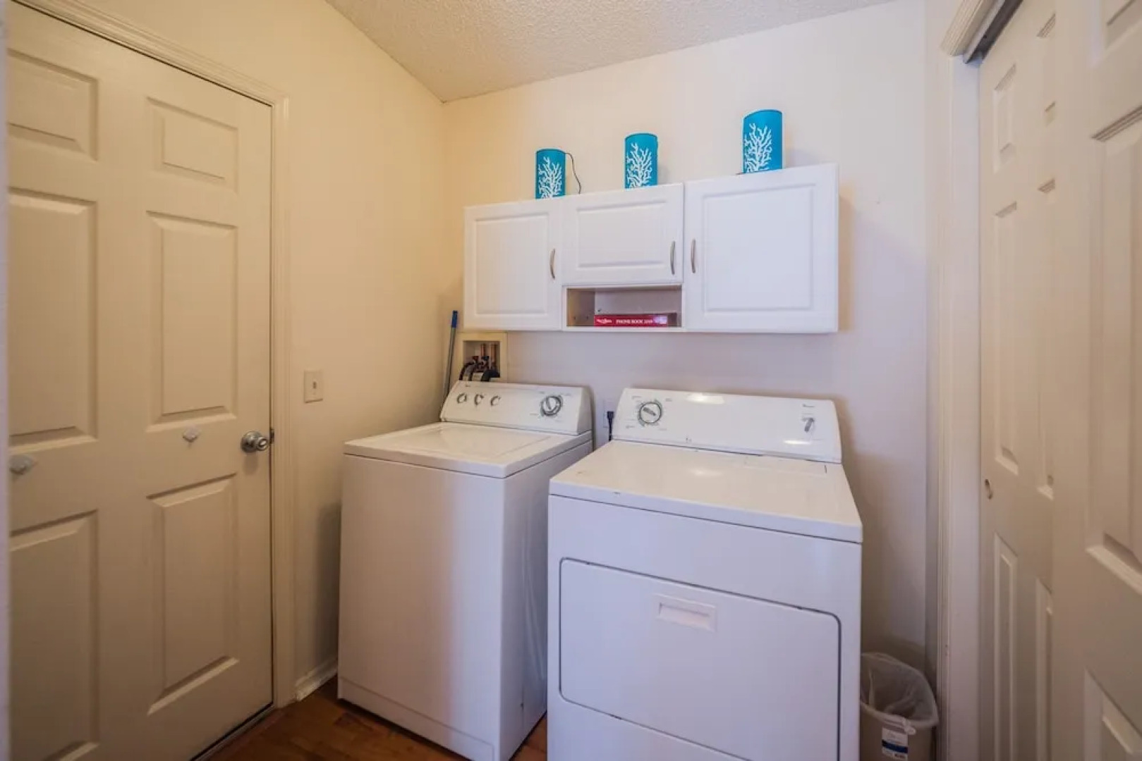 Hastings Lane 2681 by White Pelican VR