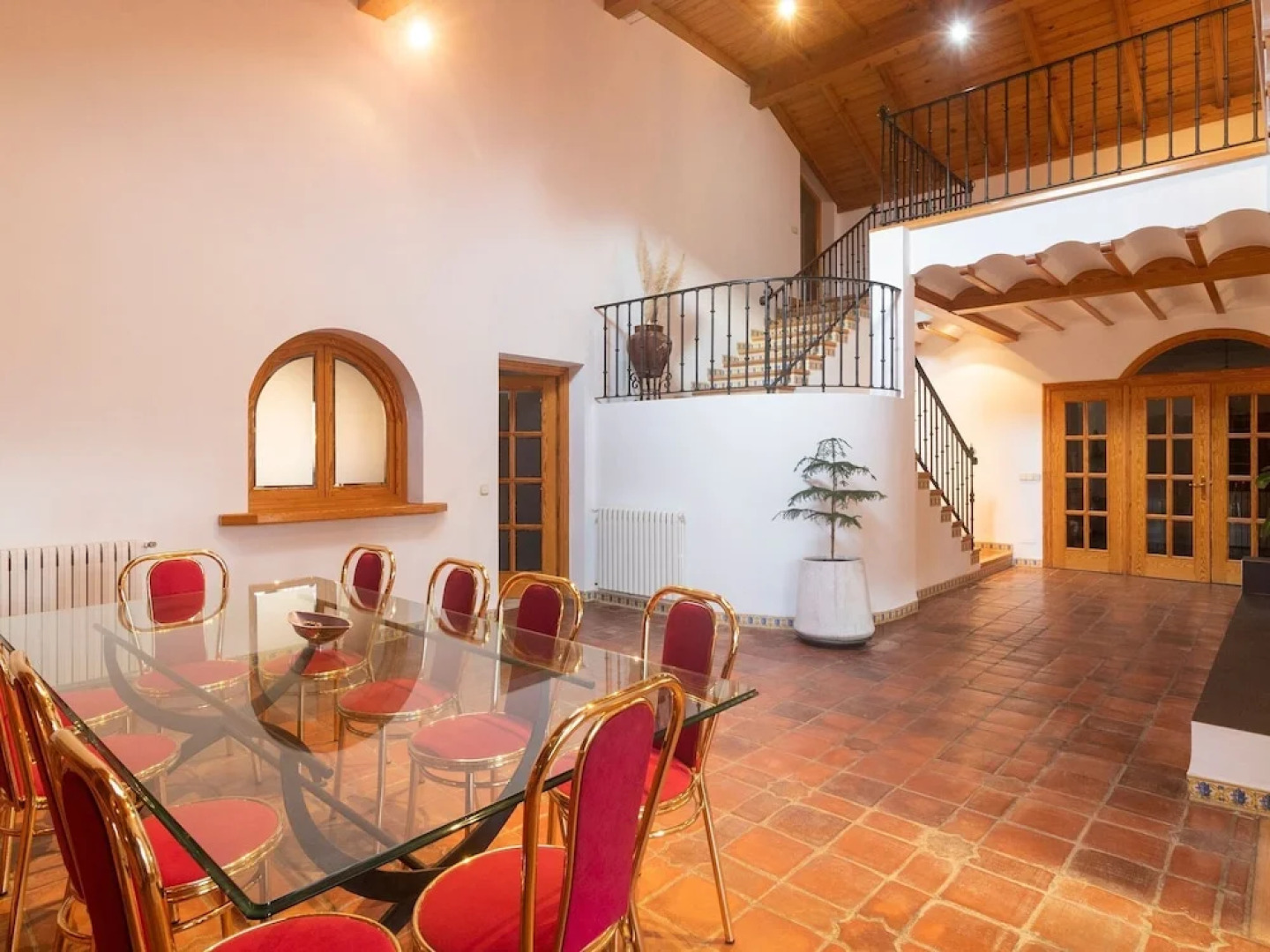 Fascinating Holiday Home in Villacañas With Swimming Pool