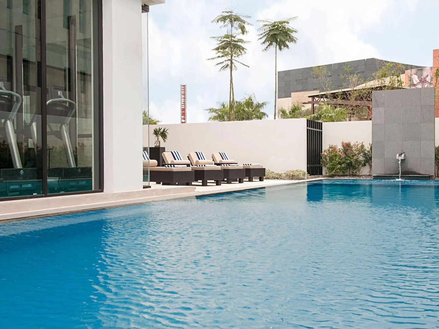 Seda Abreeza - Newly Renovated