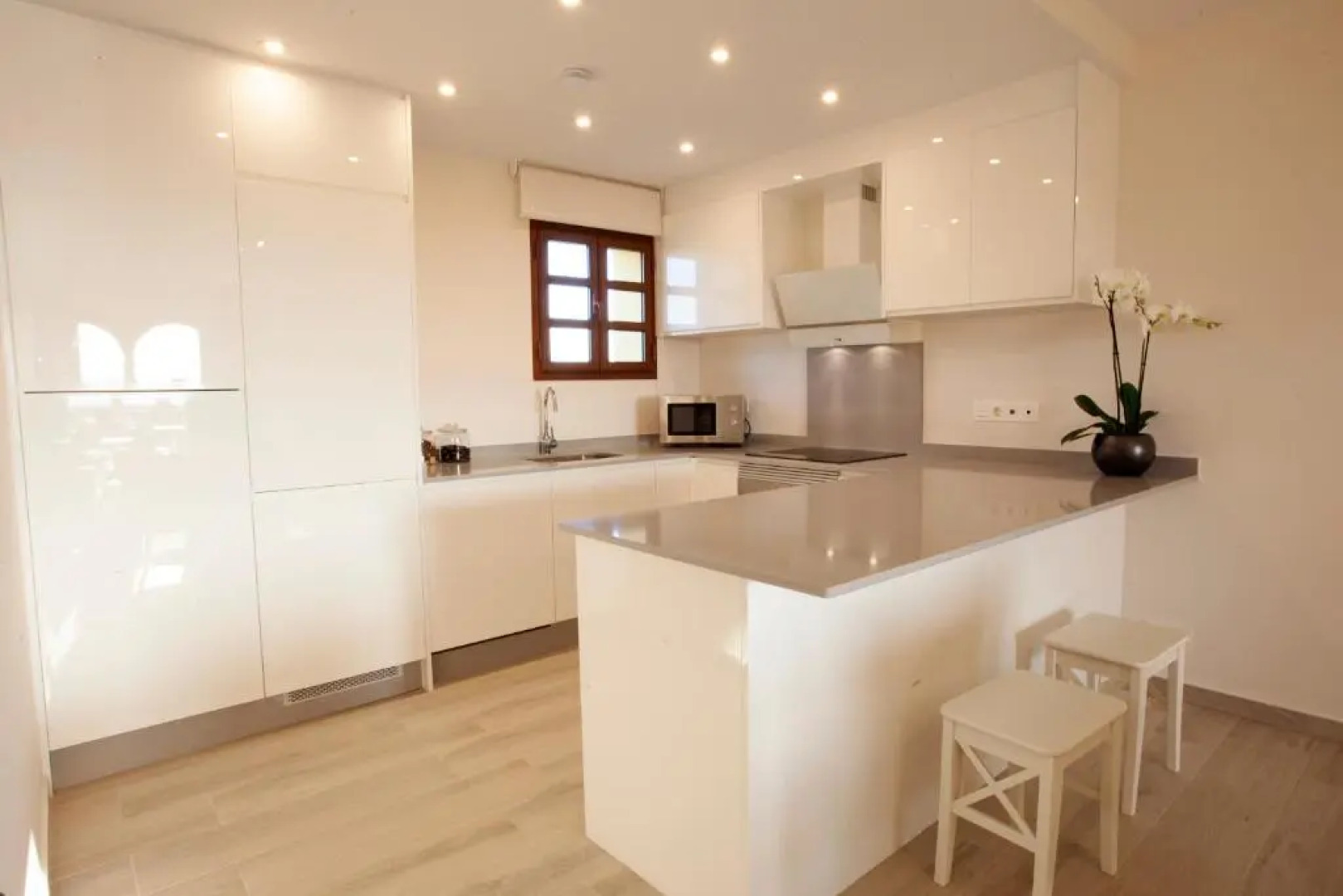 Desert Springs Apartment 354