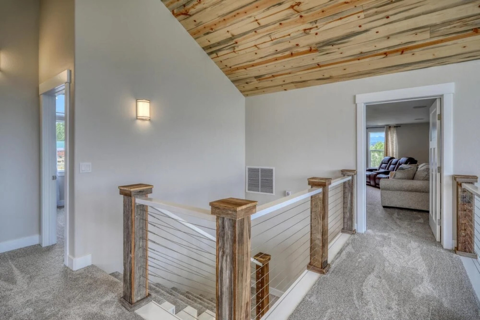 New Tranquil Village Lake Retreat