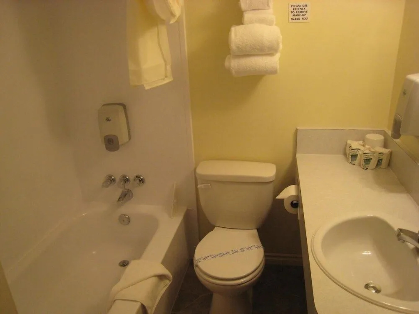 Downtowner Motor Inn