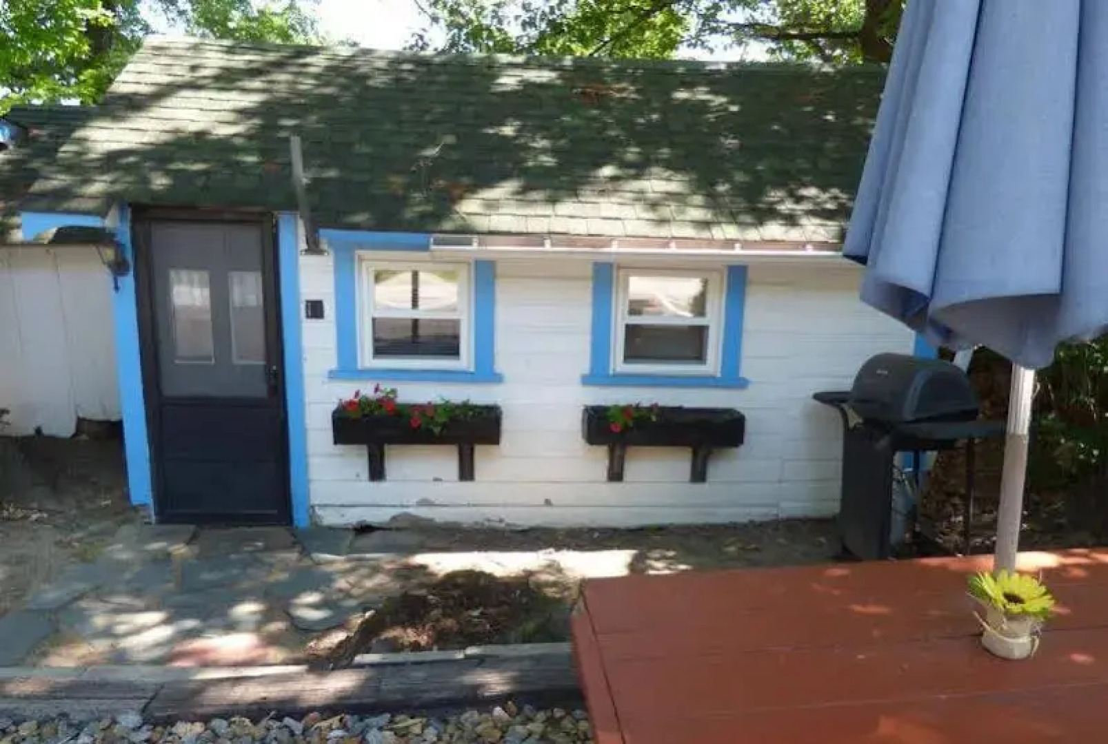 Weirs Beach Motel and Cottages