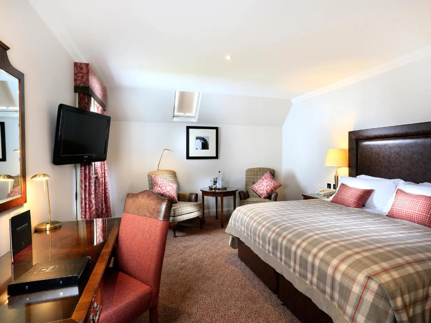 Macdonald Houstoun House