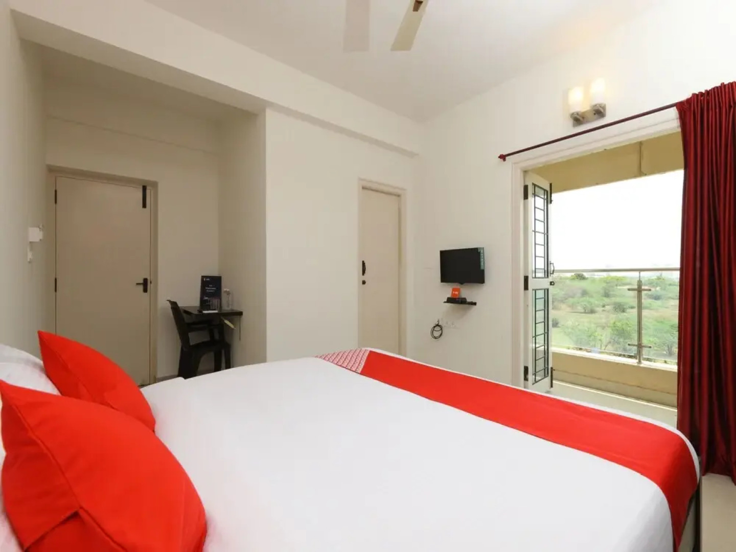 OYO 14716 Flagship Omr Kelambakkam