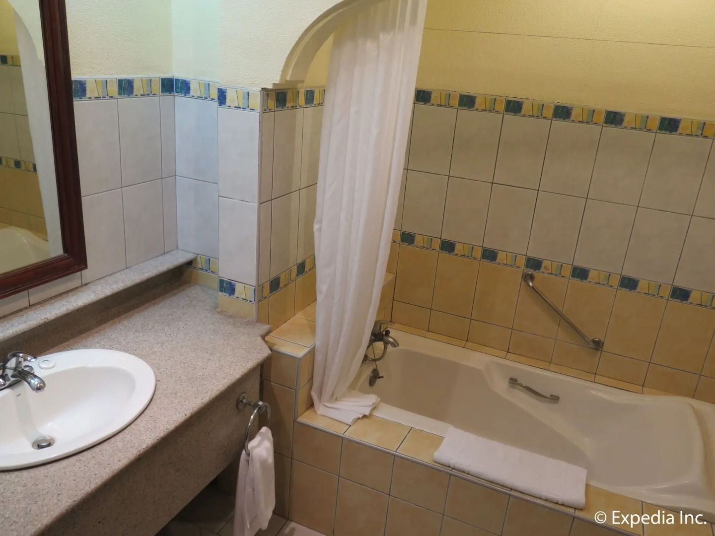 The Suites at Mount Malarayat