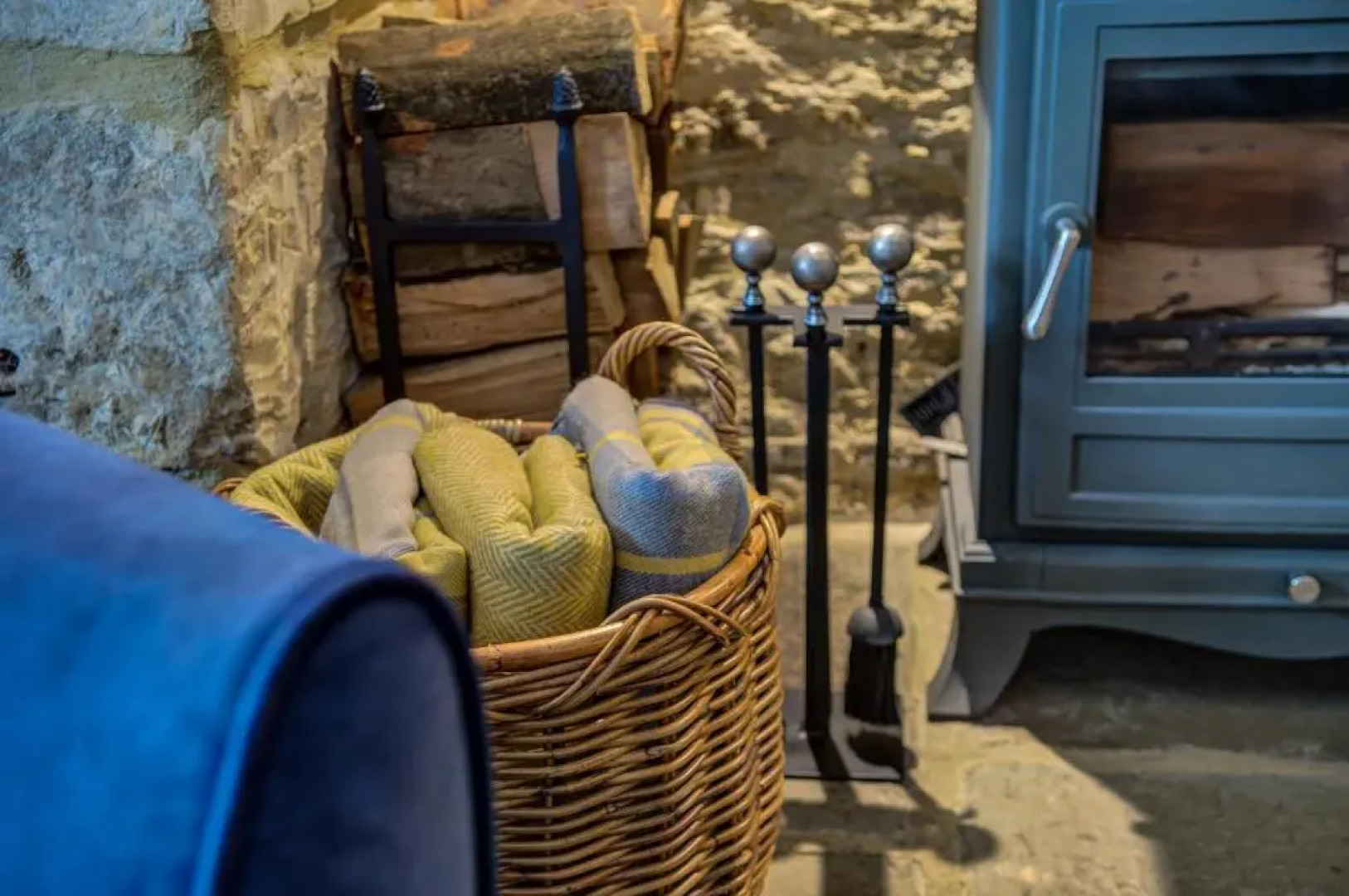 Chic Georgian town house in Cotswold town centre