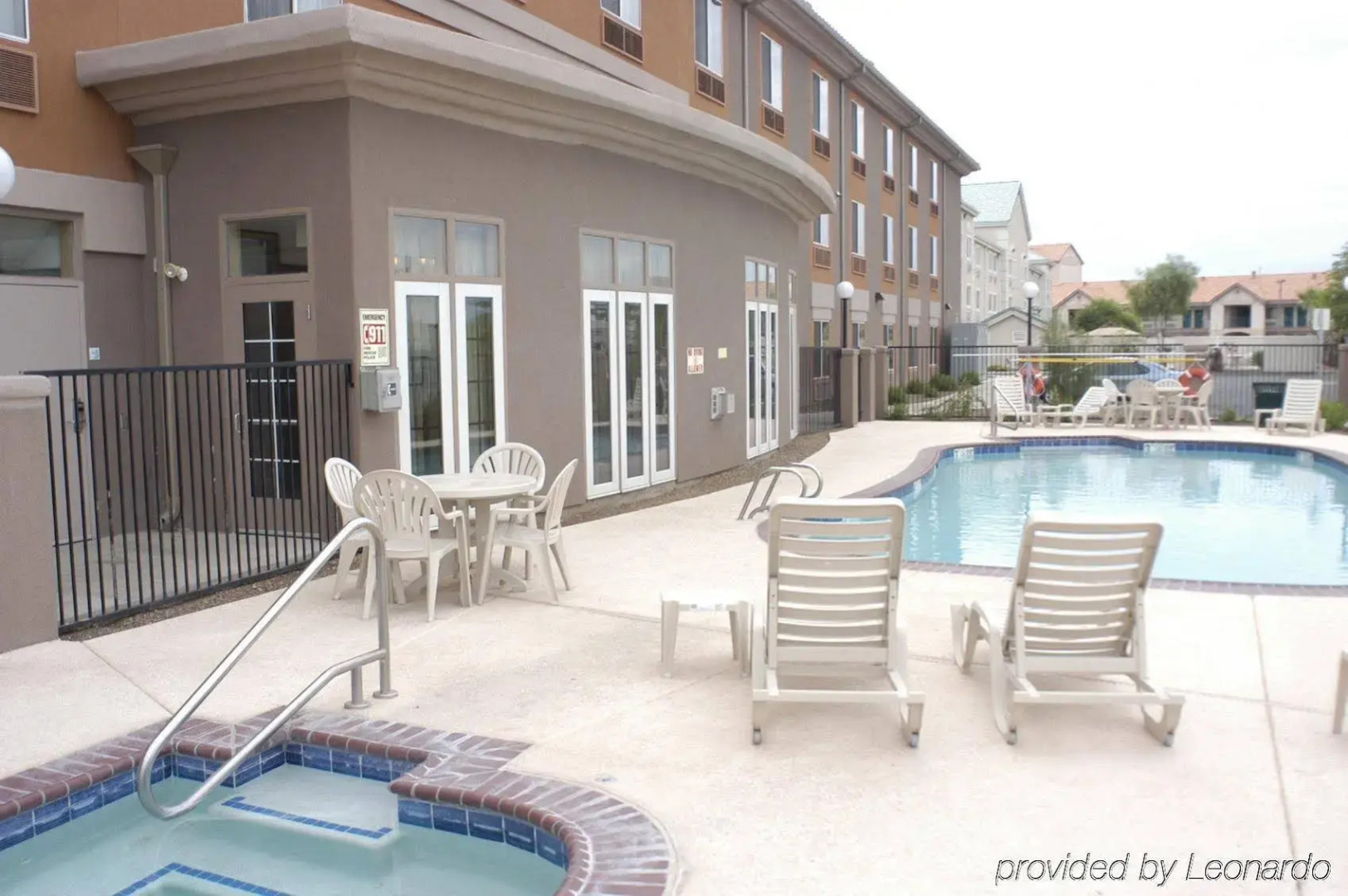 Holiday Inn Express & Suites Tucson by IHG