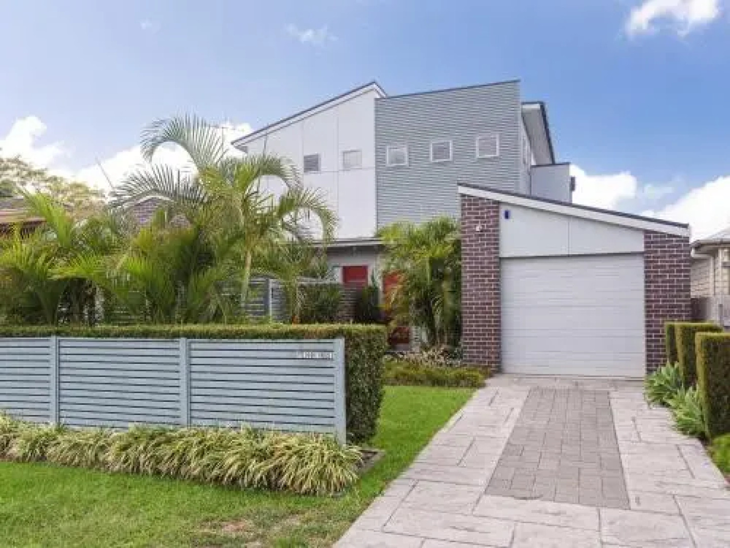 7 Judith Street - Stunning Duplex With Ducted Air