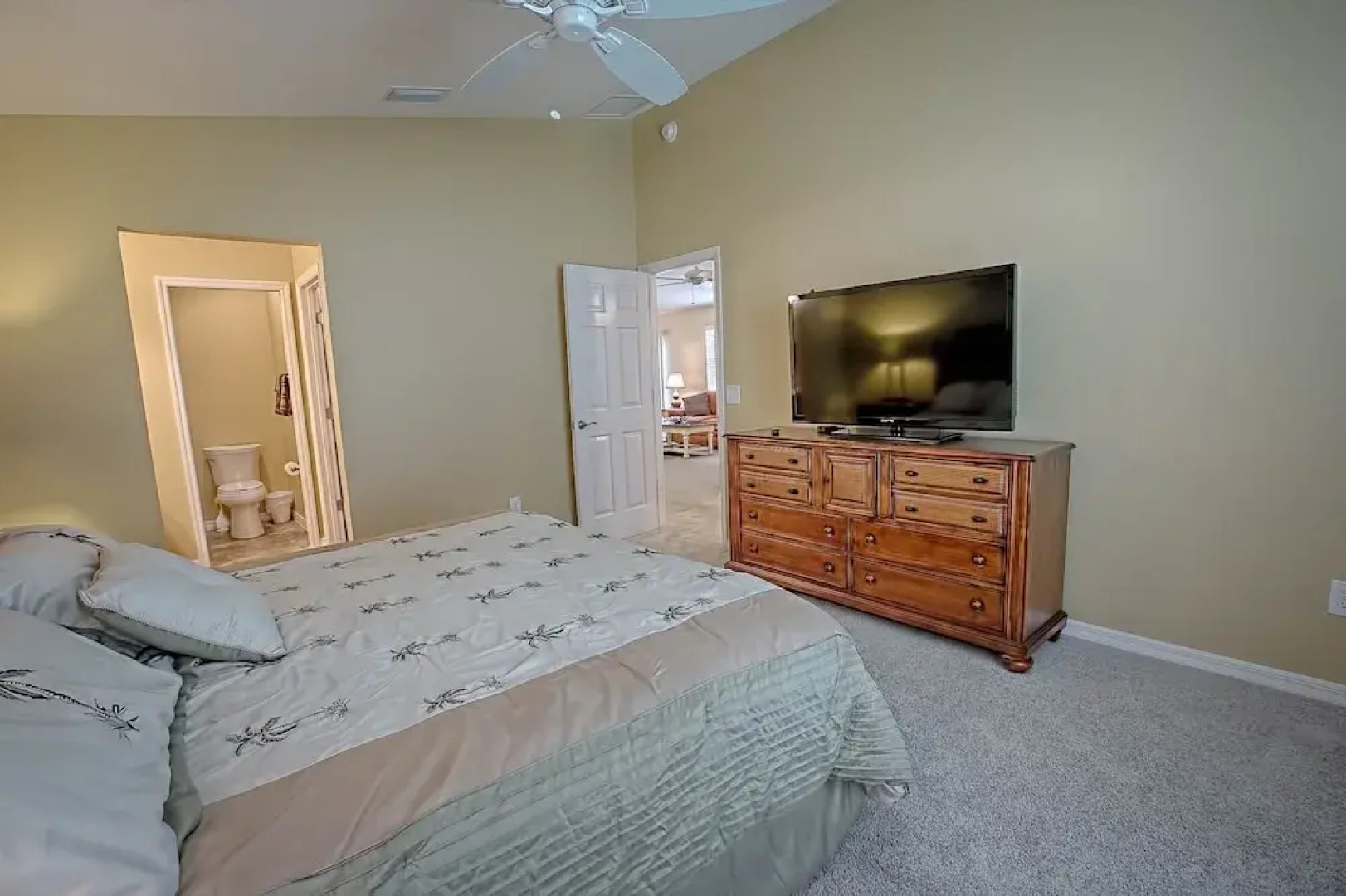 Castlegate Court Home 2 Bedroom by The VIR Group