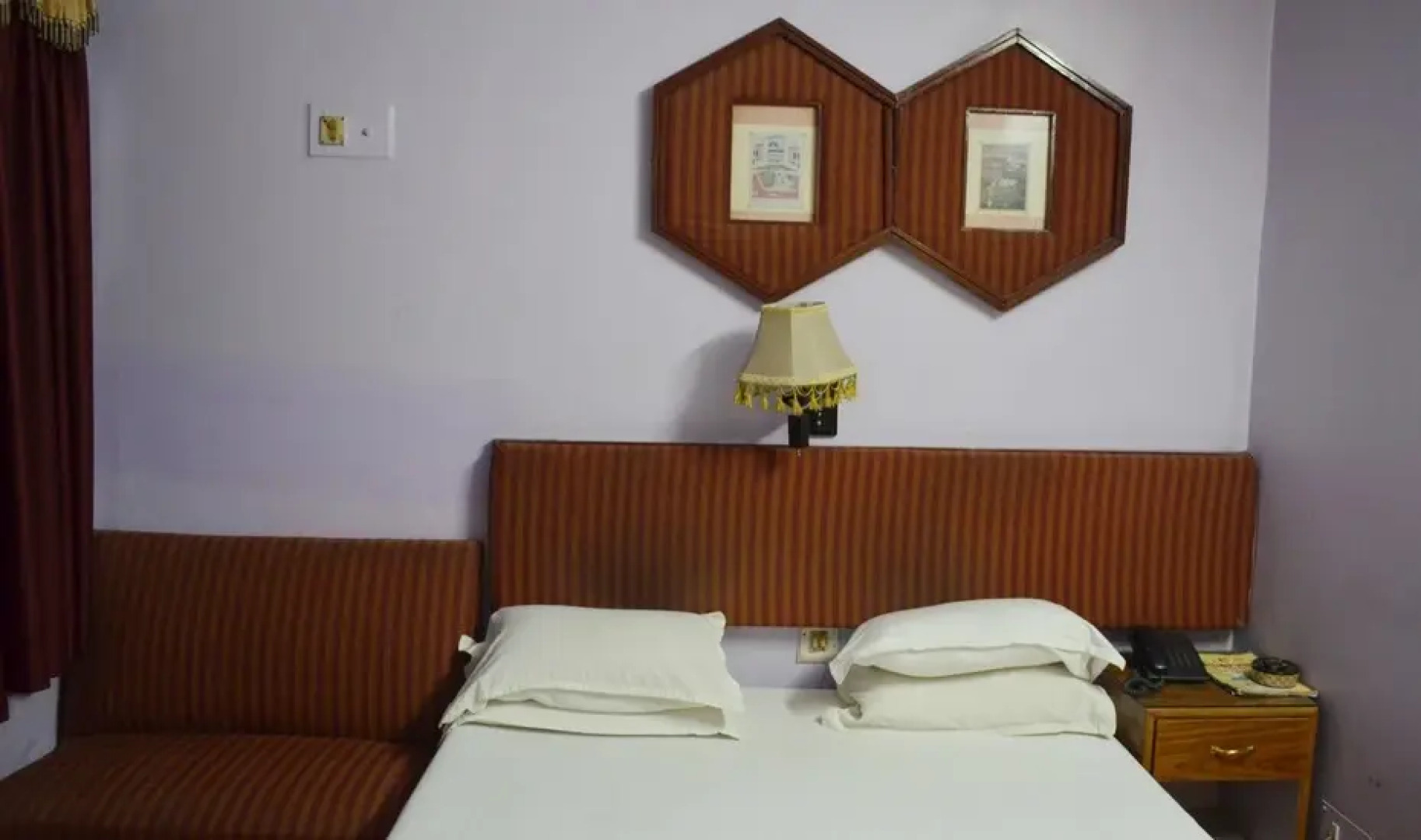 Hotel Charans International